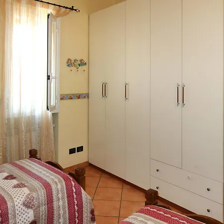 Casa Di Anna E Luca 180s Nyaraló